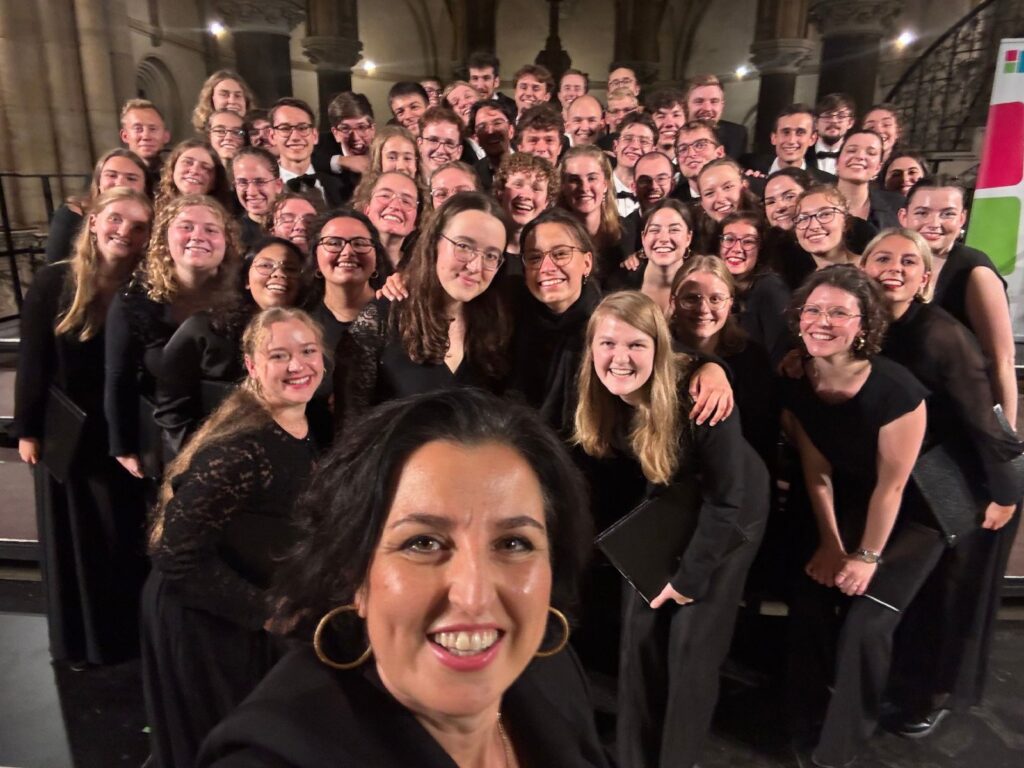 Selfie von Agnieszka Franków-Żelazny mit dem Chor